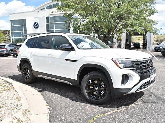 2026 Volkswagen Atlas Peak Edition SE photo 2