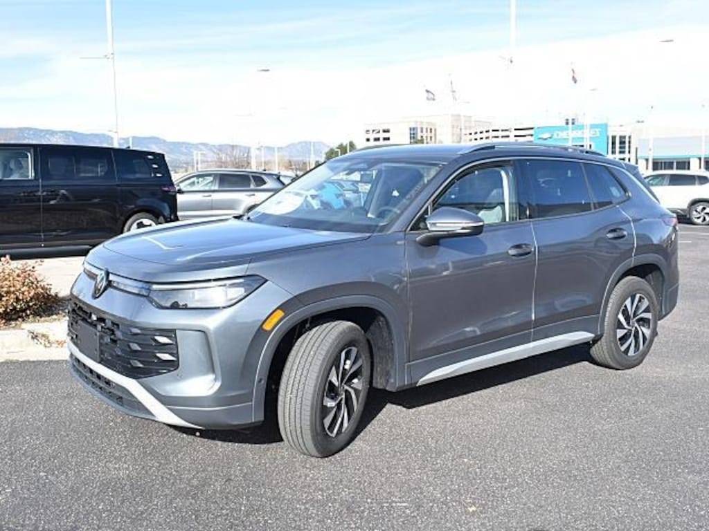 New 2026 Volkswagen Tiguan S SUV