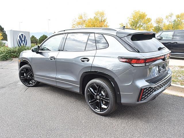 2025 Volkswagen Tiguan SE R-Line Black photo 4