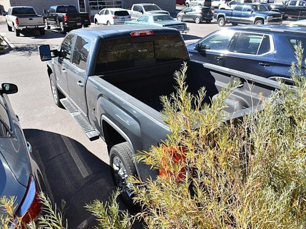 Used 2017 GMC Sierra 2500HD Denali Truck Crew Cab