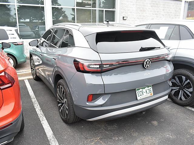 2023 Volkswagen ID.4 Pro Plus photo 3