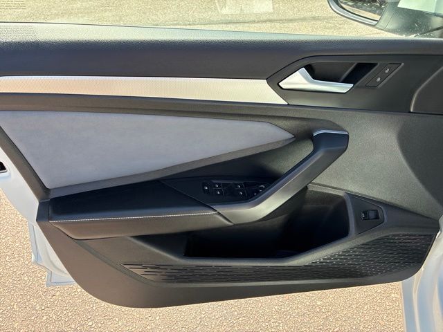 2026 Volkswagen Jetta SE - Photo 12