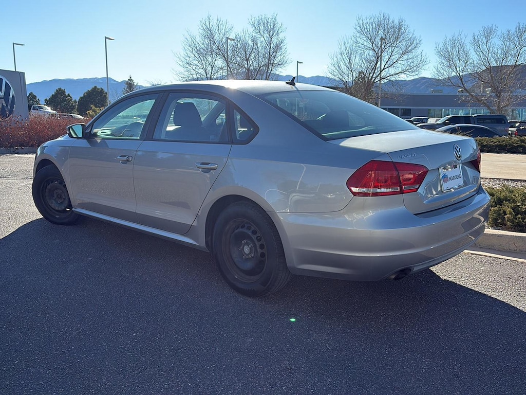Used 2014 Volkswagen Passat S Sedan