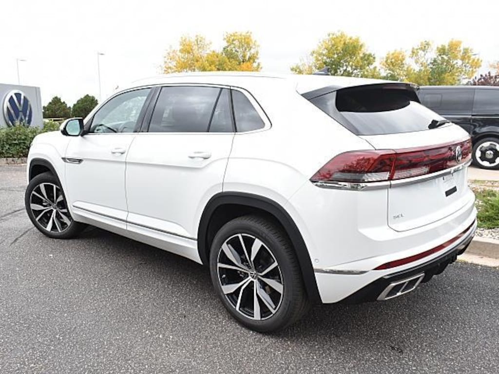 New 2026 Volkswagen Atlas Cross Sport 2.0T SEL Premium R-Line SUV