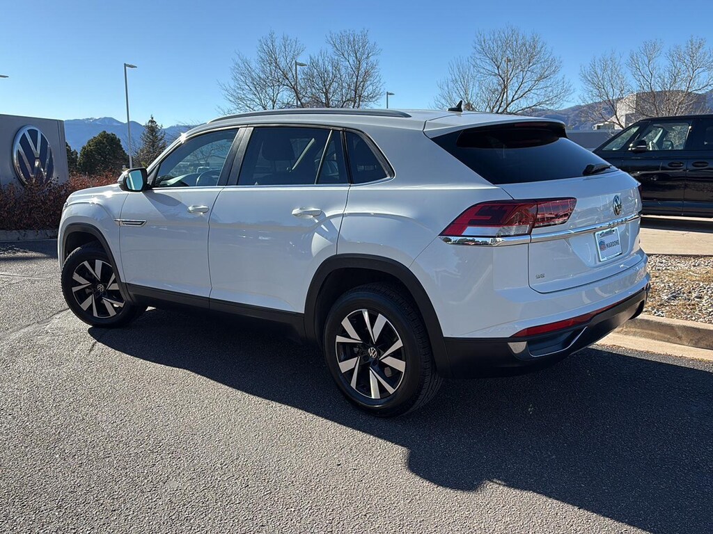 Used 2020 Volkswagen Atlas Cross Sport 2.0T SE SUV