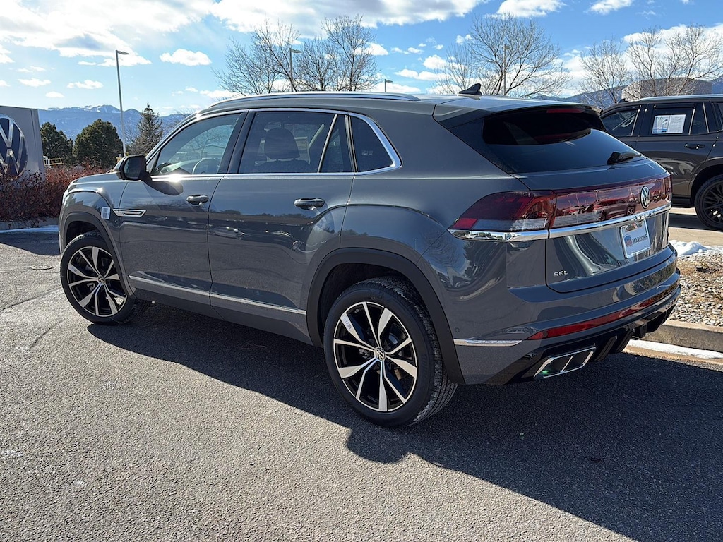 New 2026 Volkswagen Atlas Cross Sport 2.0T SEL Premium R-Line SUV