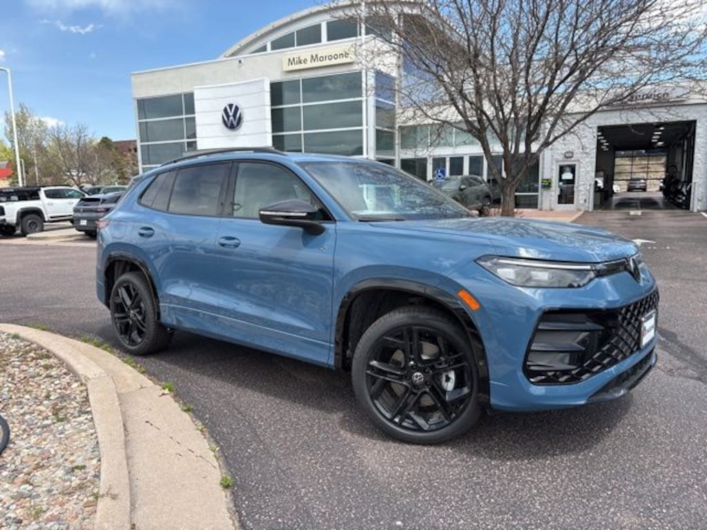 New 2026 Volkswagen Tiguan 2.0T SE R-Line Black SUV