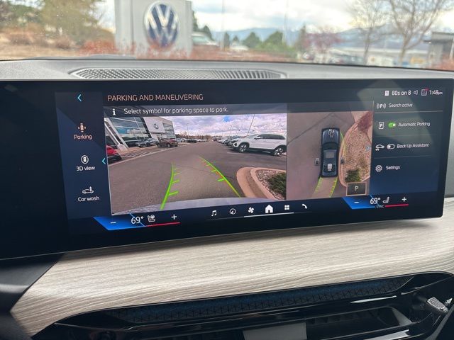 2025 BMW 3 Series 330i - Photo 20