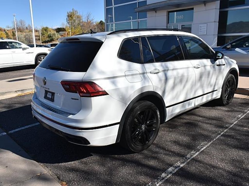 Used 2022 Volkswagen Tiguan SE R-Line Black SUV