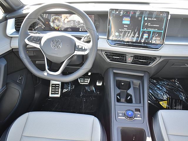 2026 Volkswagen Tiguan SE R-LINE BLACK - Photo 9