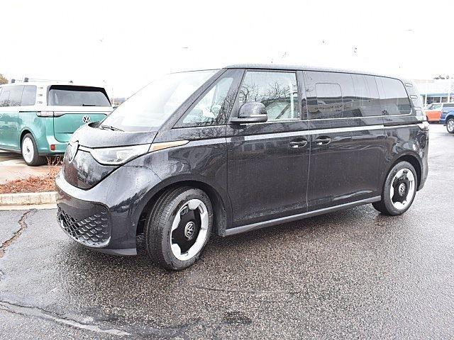 2025 Volkswagen ID. Buzz Pro Plus photo 3