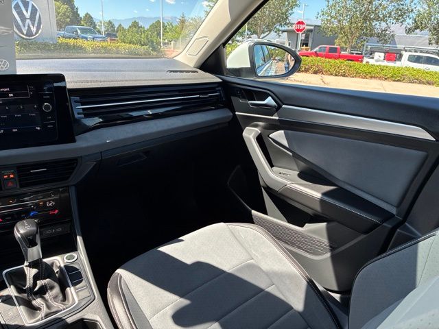 2026 Volkswagen Jetta SE - Photo 17