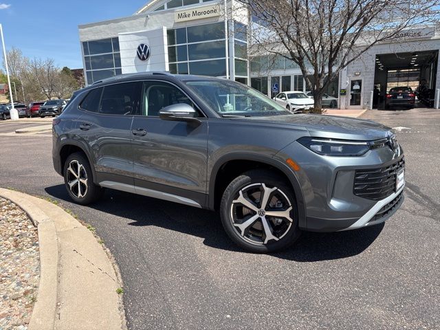 2026 Volkswagen Tiguan 2.0T SE 4Motion's photo