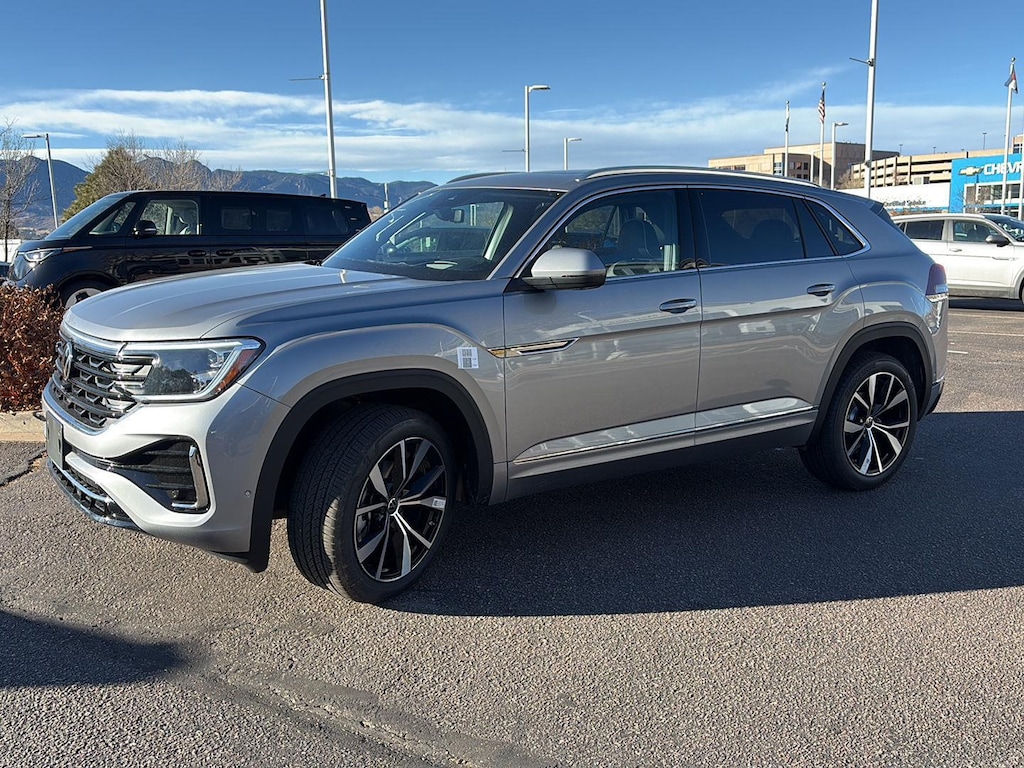 New 2026 Volkswagen Atlas Cross Sport 2.0T SEL Premium R-Line SUV