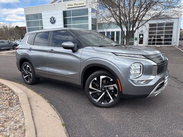 2023 Mitsubishi Outlander SE S-AWC's photo