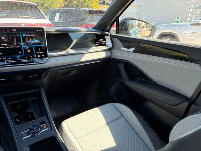 2026 Volkswagen Tiguan SE R-LINE BLACK - Photo 18