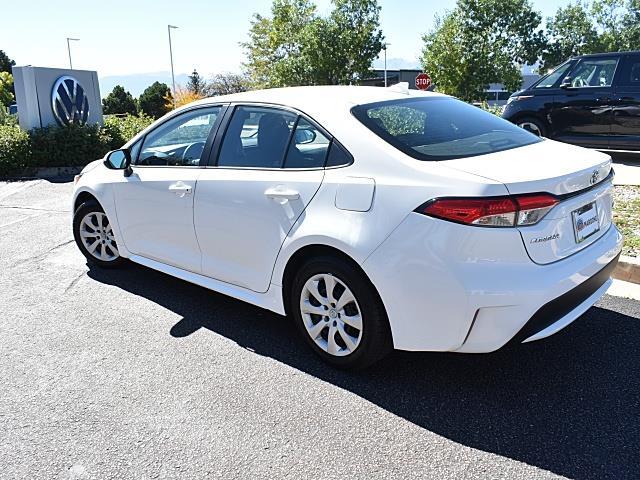 2021 Toyota Corolla LE photo 4
