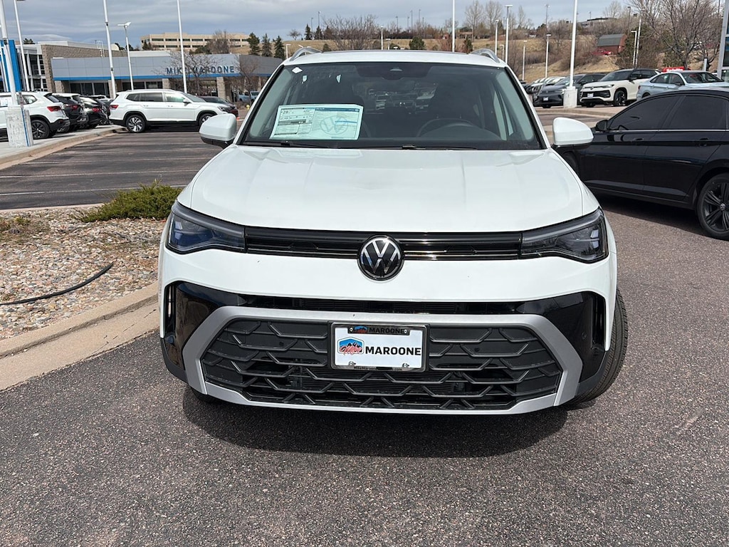 New 2026 Volkswagen Taos SE SUV