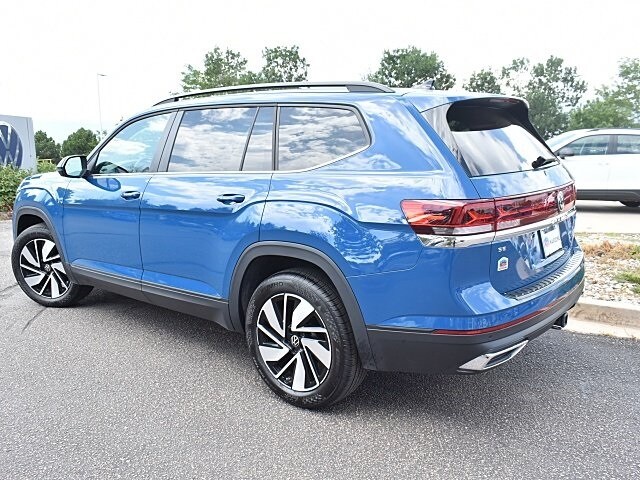 2025 Volkswagen Atlas SE Technology photo 3