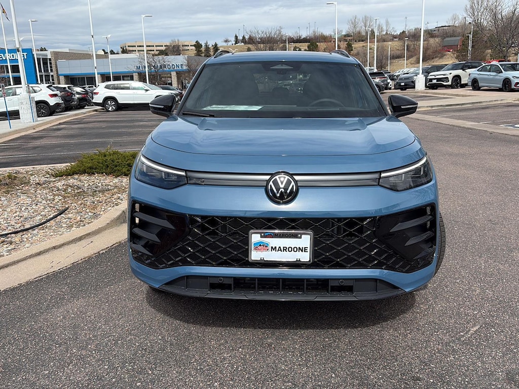 New 2026 Volkswagen Tiguan SE R-Line Black SUV
