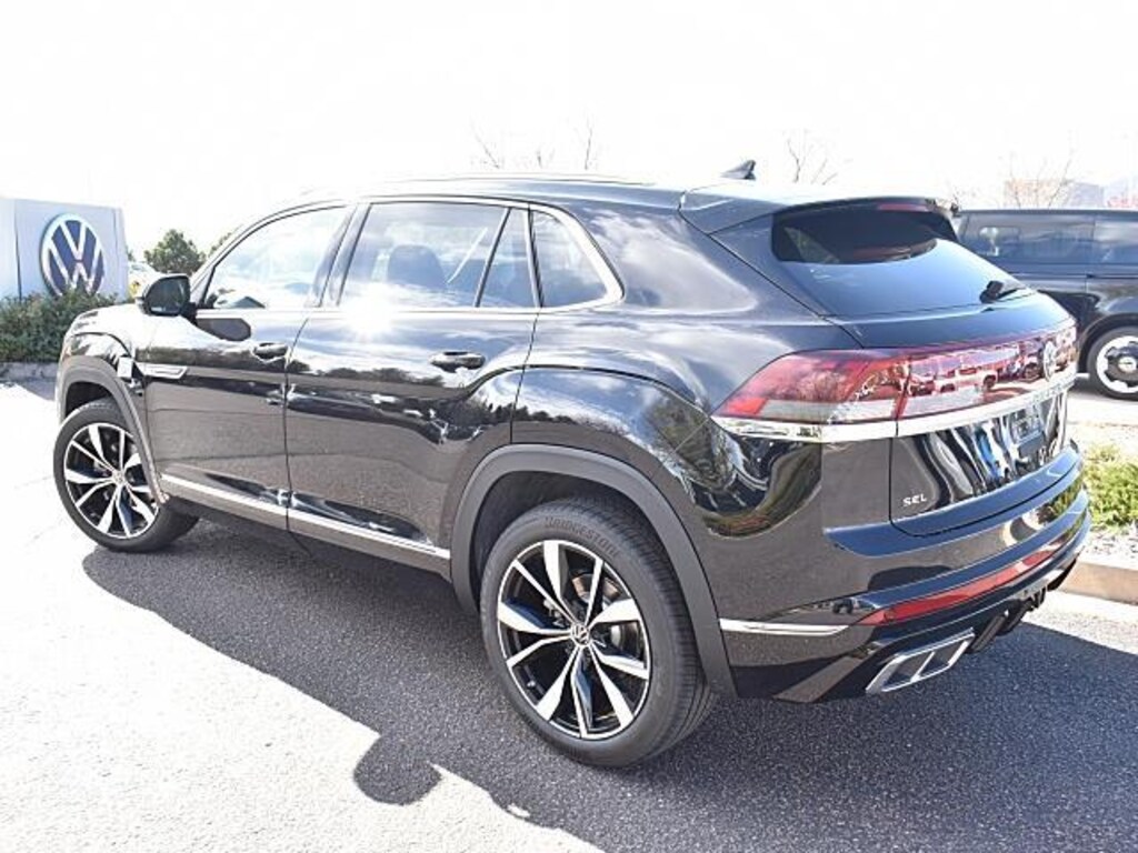 New 2026 Volkswagen Atlas Cross Sport 2.0T SEL Premium R-Line SUV