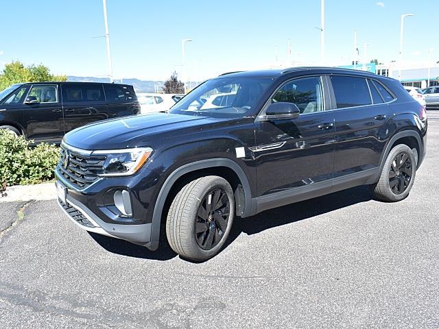 2026 Volkswagen Atlas Cross Sport SE Technology photo 3