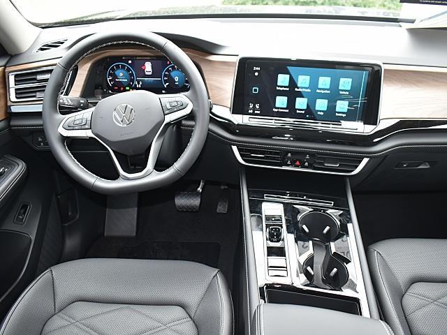 2026 Volkswagen Atlas SE w/Tech - Photo 10