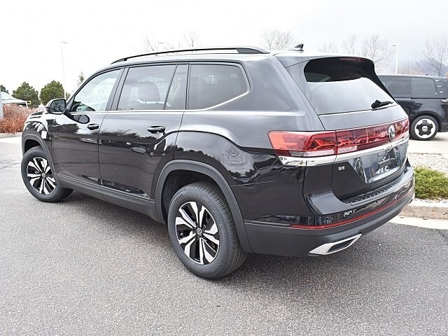 2025 Volkswagen Atlas SE photo 4