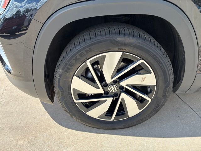 2026 Volkswagen Atlas SE w/Tech - Photo 8