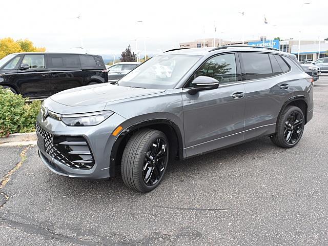 2025 Volkswagen Tiguan SE R-Line Black photo 3