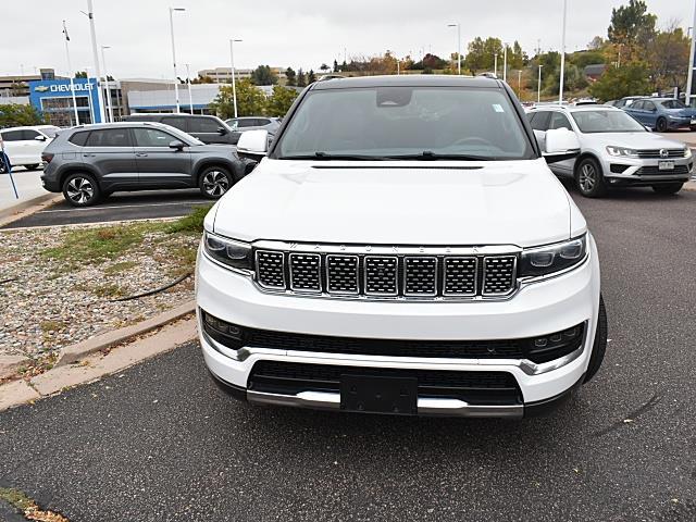2022 Jeep Grand Wagoneer II photo 2