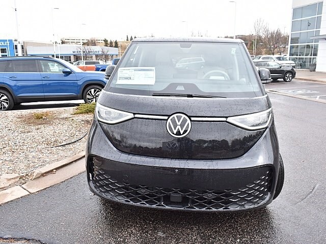 2025 Volkswagen ID. Buzz Pro Plus photo 2