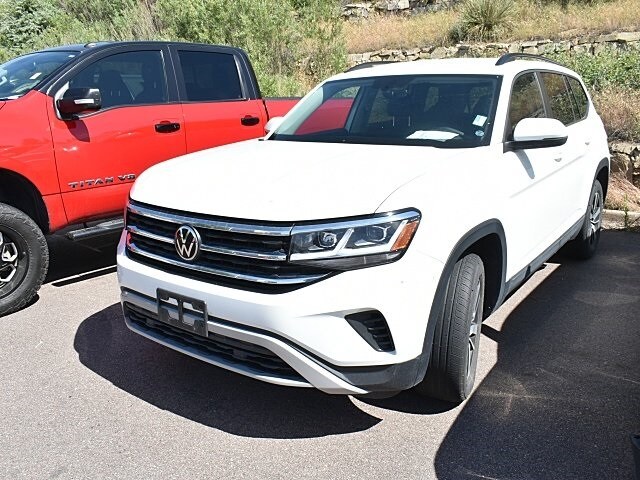2023 Volkswagen Atlas SE photo 2