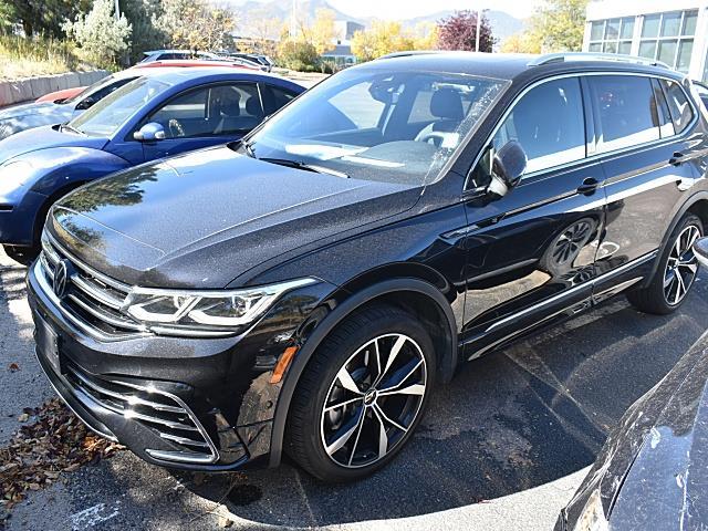 2022 Volkswagen Tiguan SEL Premium R-Line photo 2