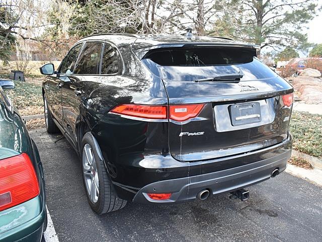 2017 Jaguar F-PACE R-Sport photo 2