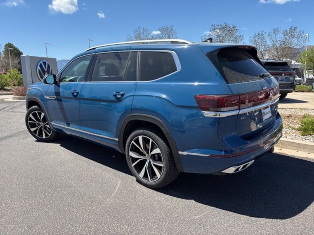 New 2026 Volkswagen Atlas 2.0T SEL Premium R-Line SUV