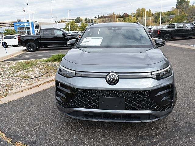 2025 Volkswagen Tiguan SE R-Line Black photo 2