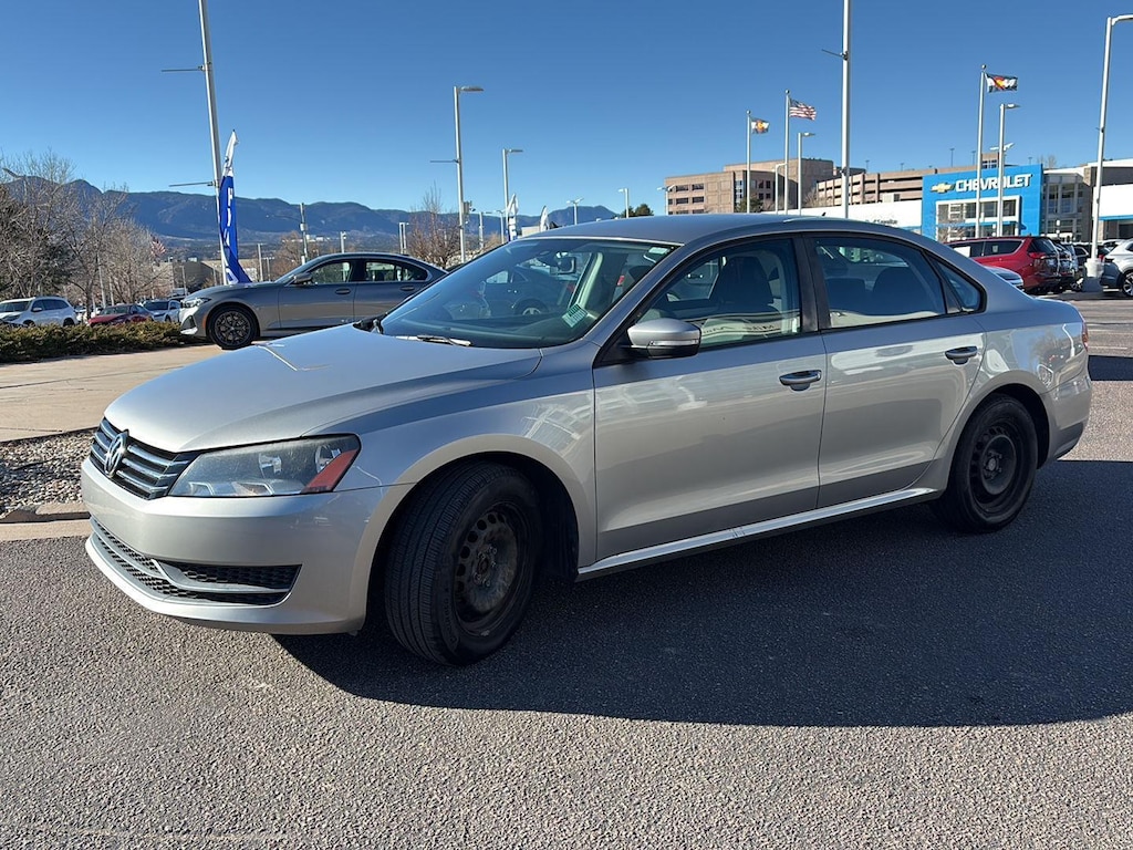 Used 2014 Volkswagen Passat S Sedan