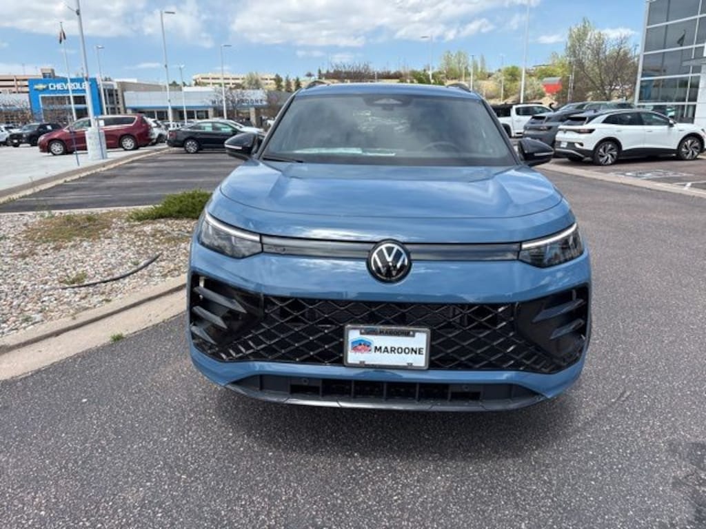 New 2026 Volkswagen Tiguan 2.0T SE R-Line Black SUV