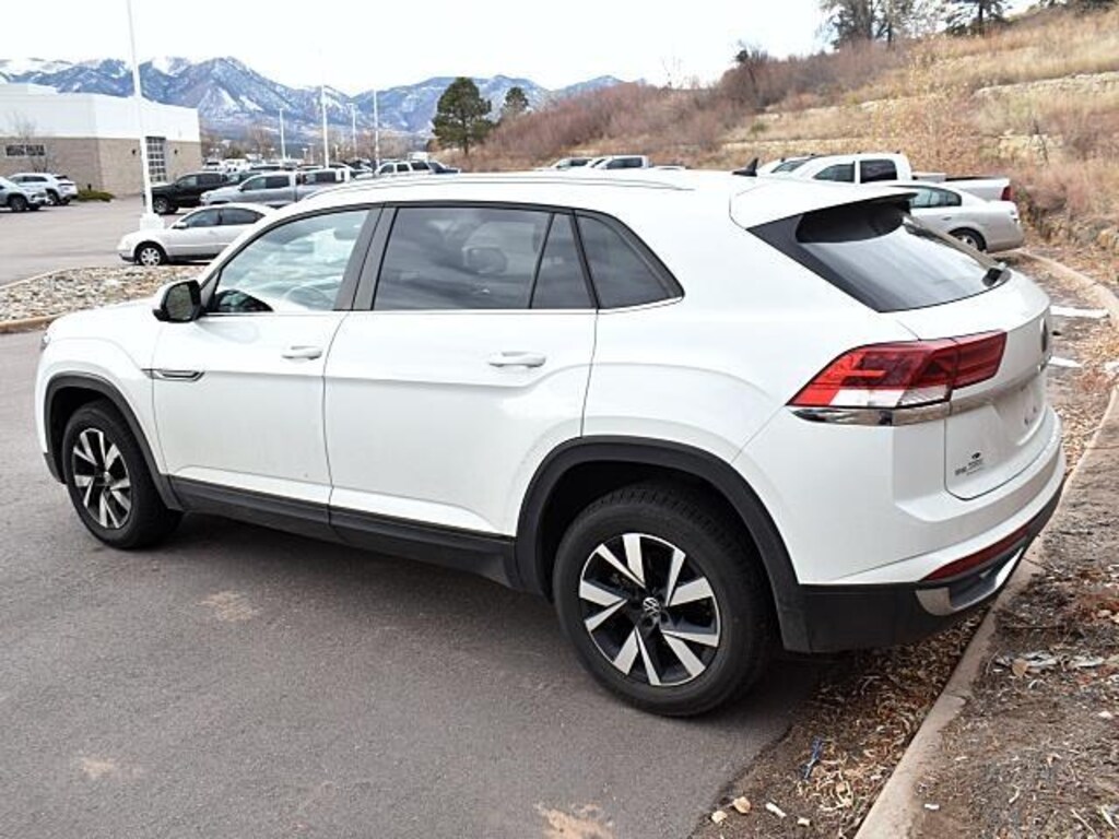 Used 2020 Volkswagen Atlas Cross Sport 2.0T SE SUV