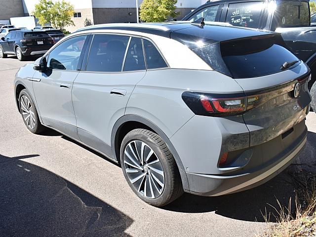 2023 Volkswagen ID.4 Pro Plus photo 3