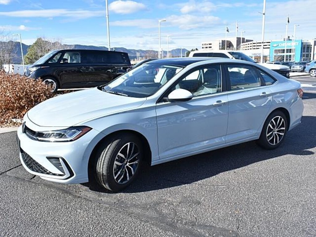 New 2026 Volkswagen Jetta SE Sedan