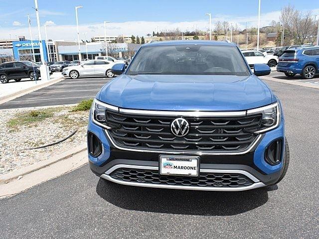 2025 Volkswagen Atlas Cross Sport SE Technology photo 2