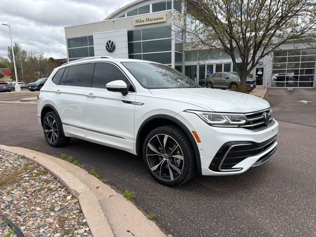 2022 Volkswagen Tiguan 2.0T SEL R-Line 4Motion's photo