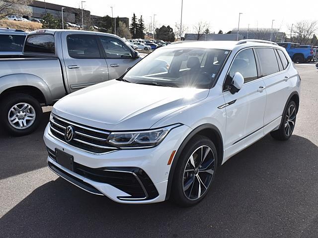 2022 Volkswagen Tiguan SEL Premium R-Line photo 2