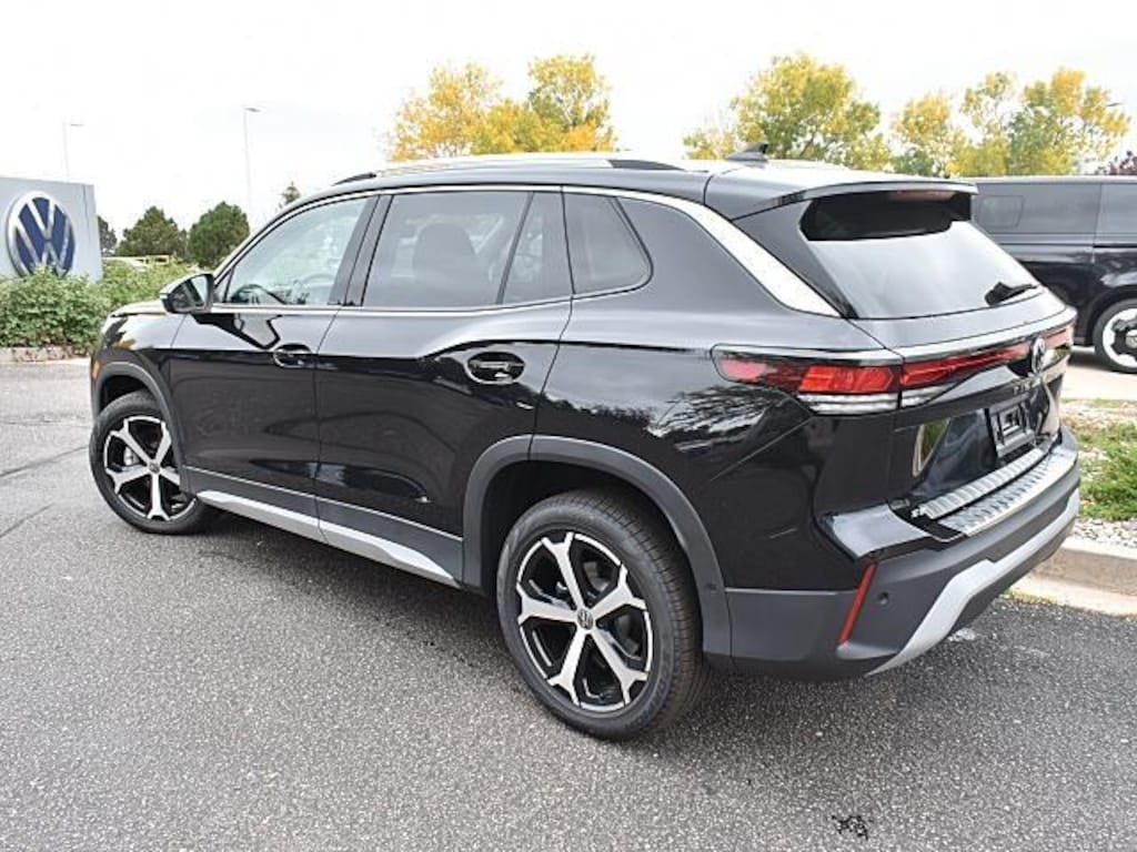 New 2025 Volkswagen Tiguan SE SUV