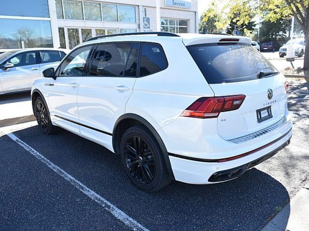 Used 2022 Volkswagen Tiguan SE R-Line Black SUV
