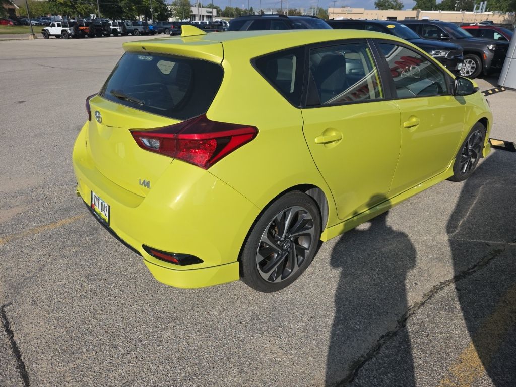 2018 Toyota Corolla iM Base photo 2
