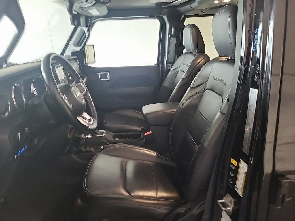2023 Jeep Wrangler Sahara 4xe photo 4