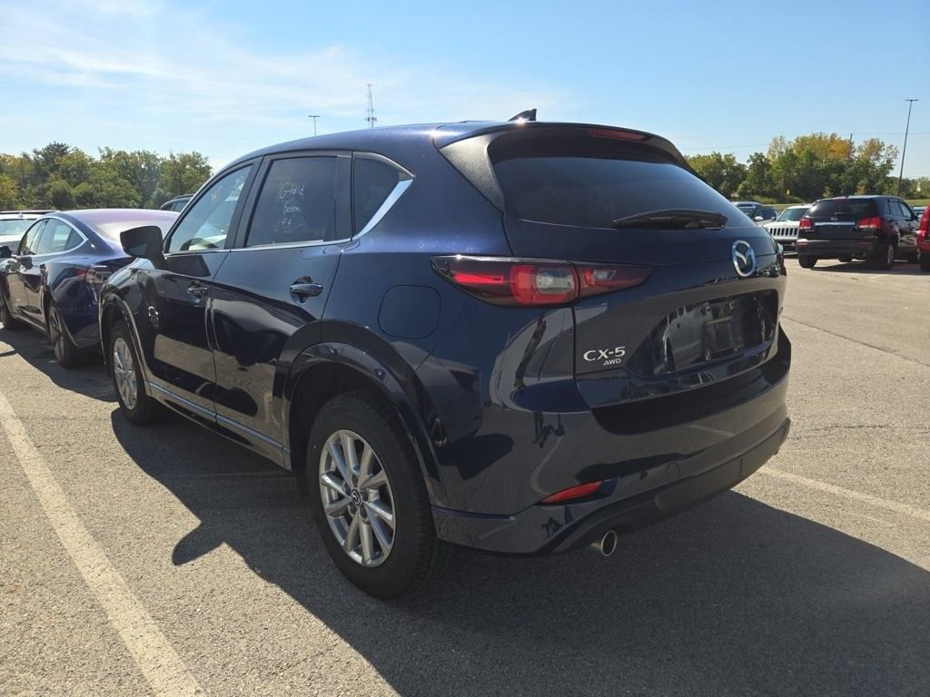 2025 Mazda CX-5 2.5 Select photo 4